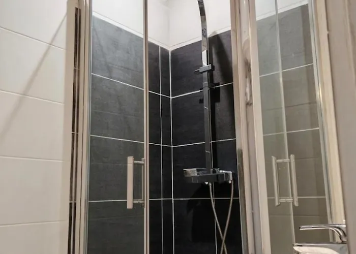 Cocon Moderne A Deux Pas De La Gare Ideal Couple Apartment Clermont-Ferrand